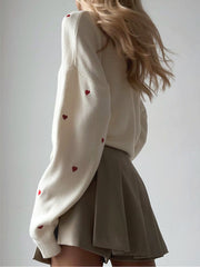 İşlemeli Kalp Desenli Bol Kesim Triko Kazak