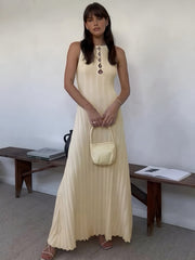 Anahtar Deliği Yaka İnci Dekoratif Triko Elbise