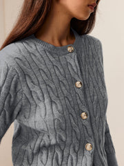 Düğmeli Kablo Örgü Hırka Yarım Yuvarlak Yaka