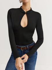 Anahtar Deliği Yaka İnce İç Giyim Parçası