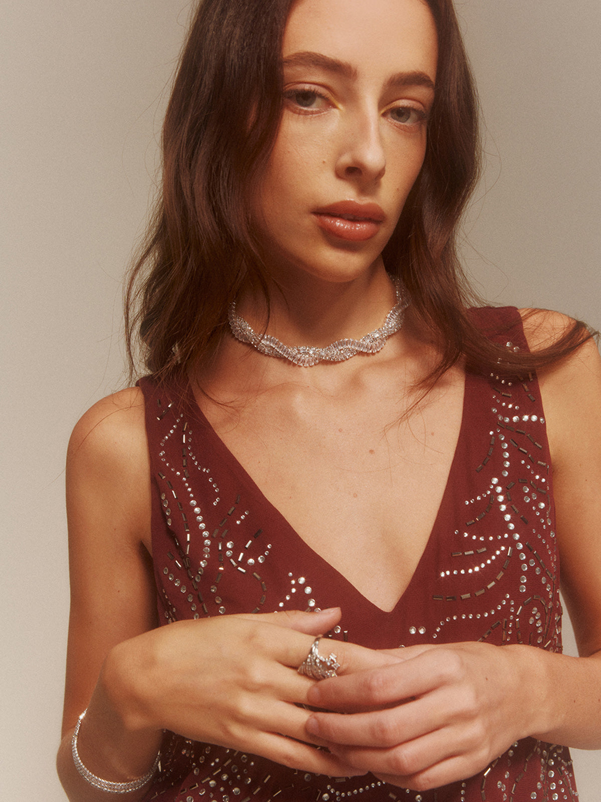Yapay Elmas Bükümlü Choker Kolye