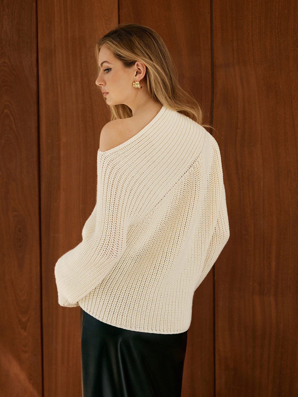 Asimetrik Yakalı Sweatshirt