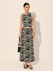 Anahtar Delik Sırt Çiçekli İşlemeli Kısa Üst