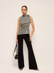 Asimetrik Yaka Kareli Desenli Düğmeli Üst