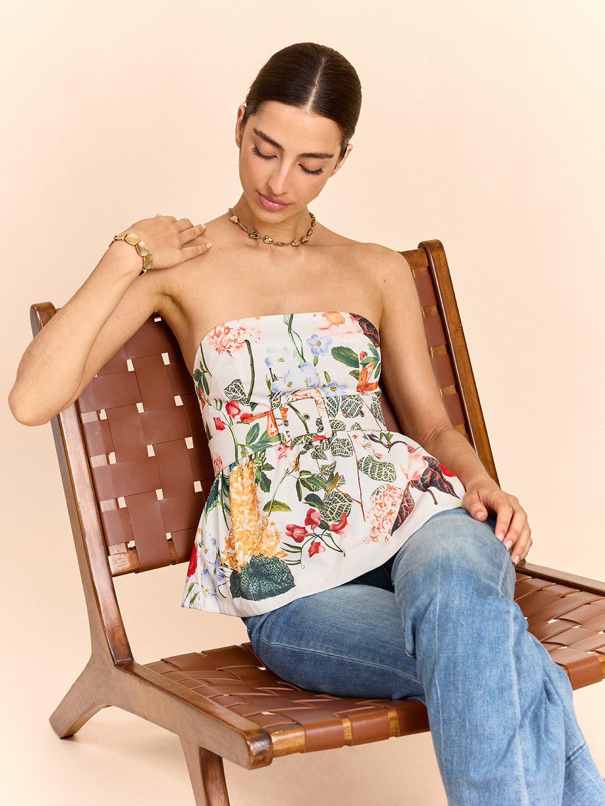Çiçek Desenli Askısız Peplum Üst Ve Kemer