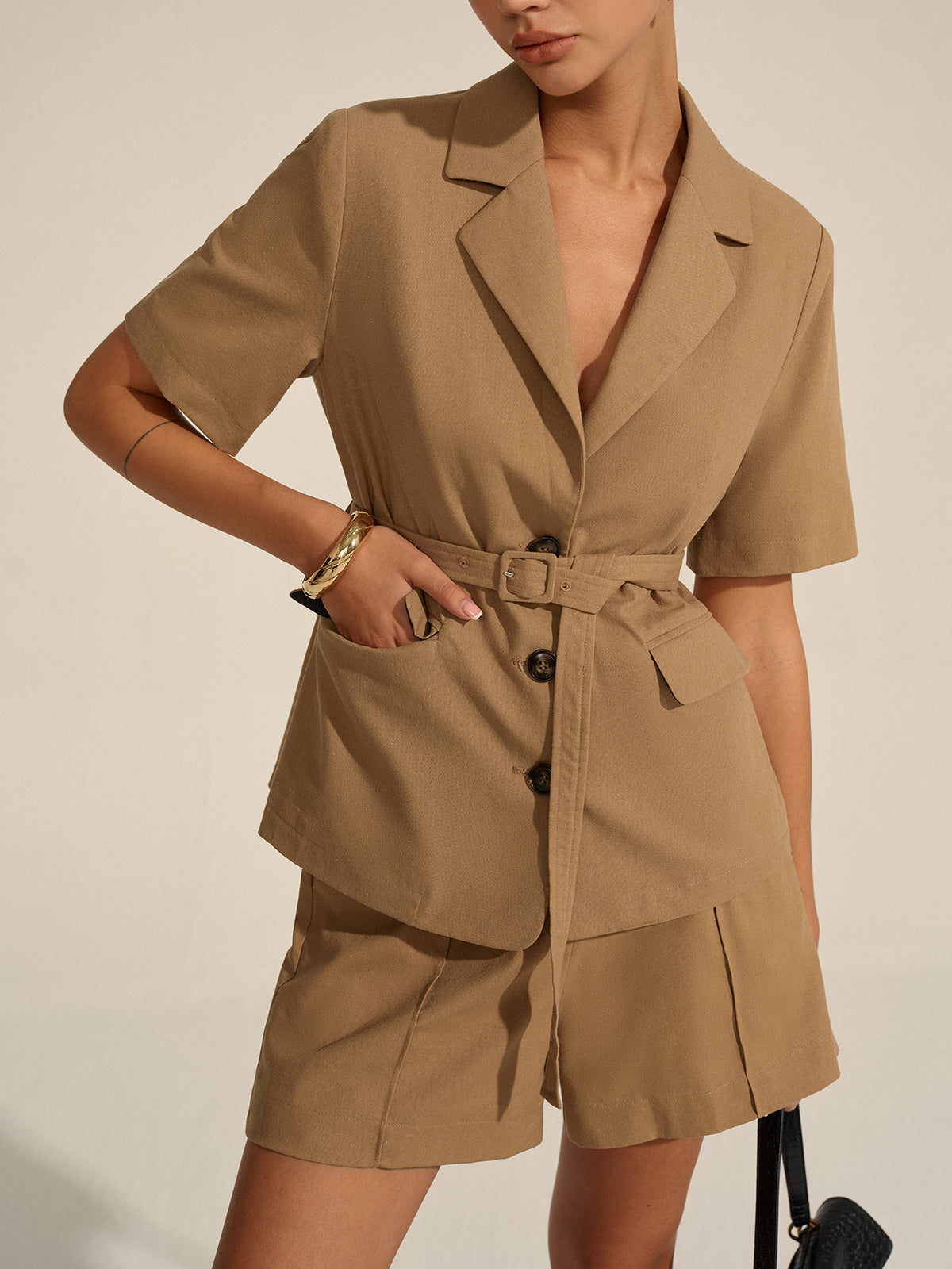 Kısa Kollu Kemerli Blazer