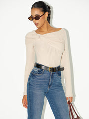 Asimetrik Dönüşlü Ön Ribanalı Triko Üst