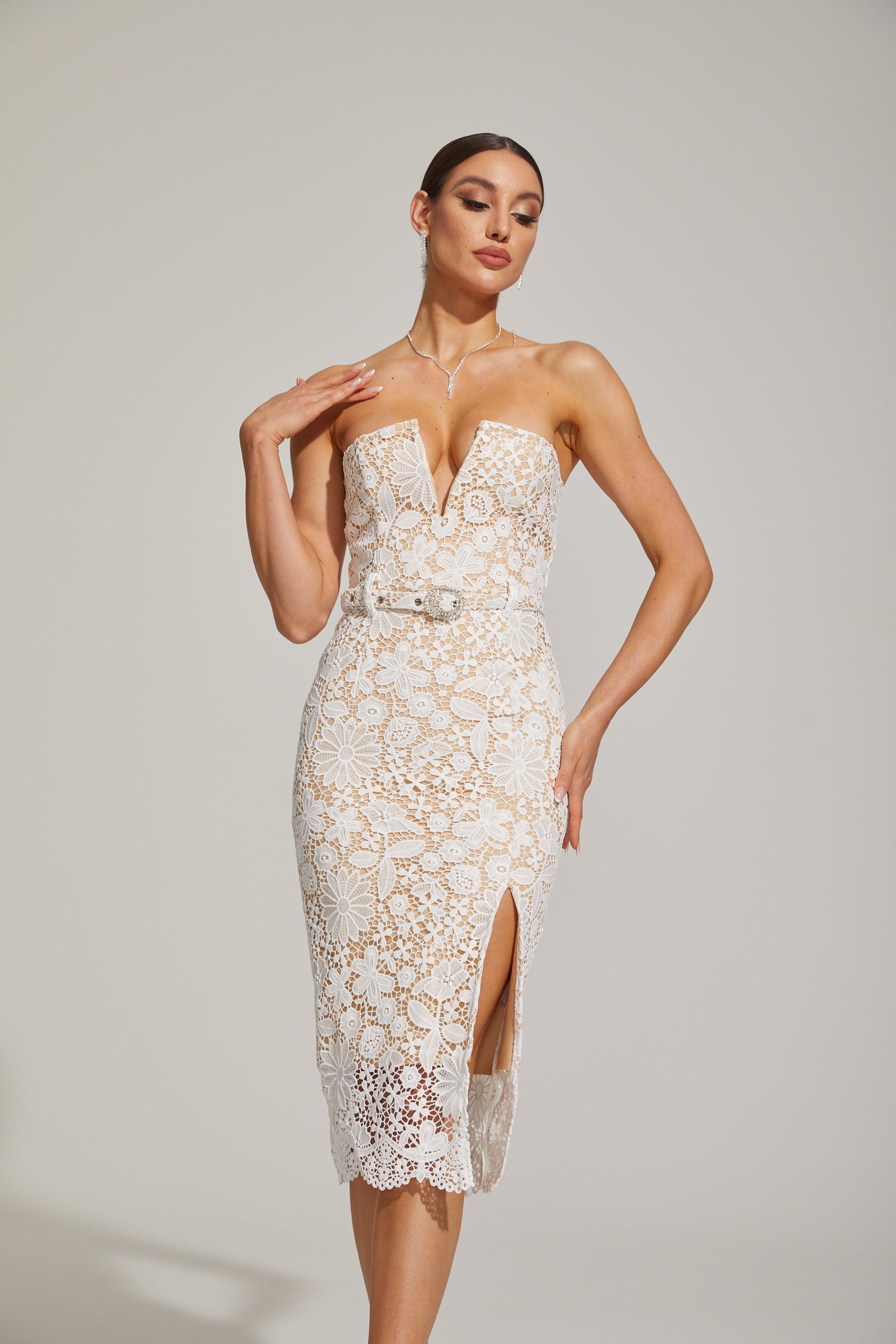 Arielle Dantel Straplez Midi Elbise