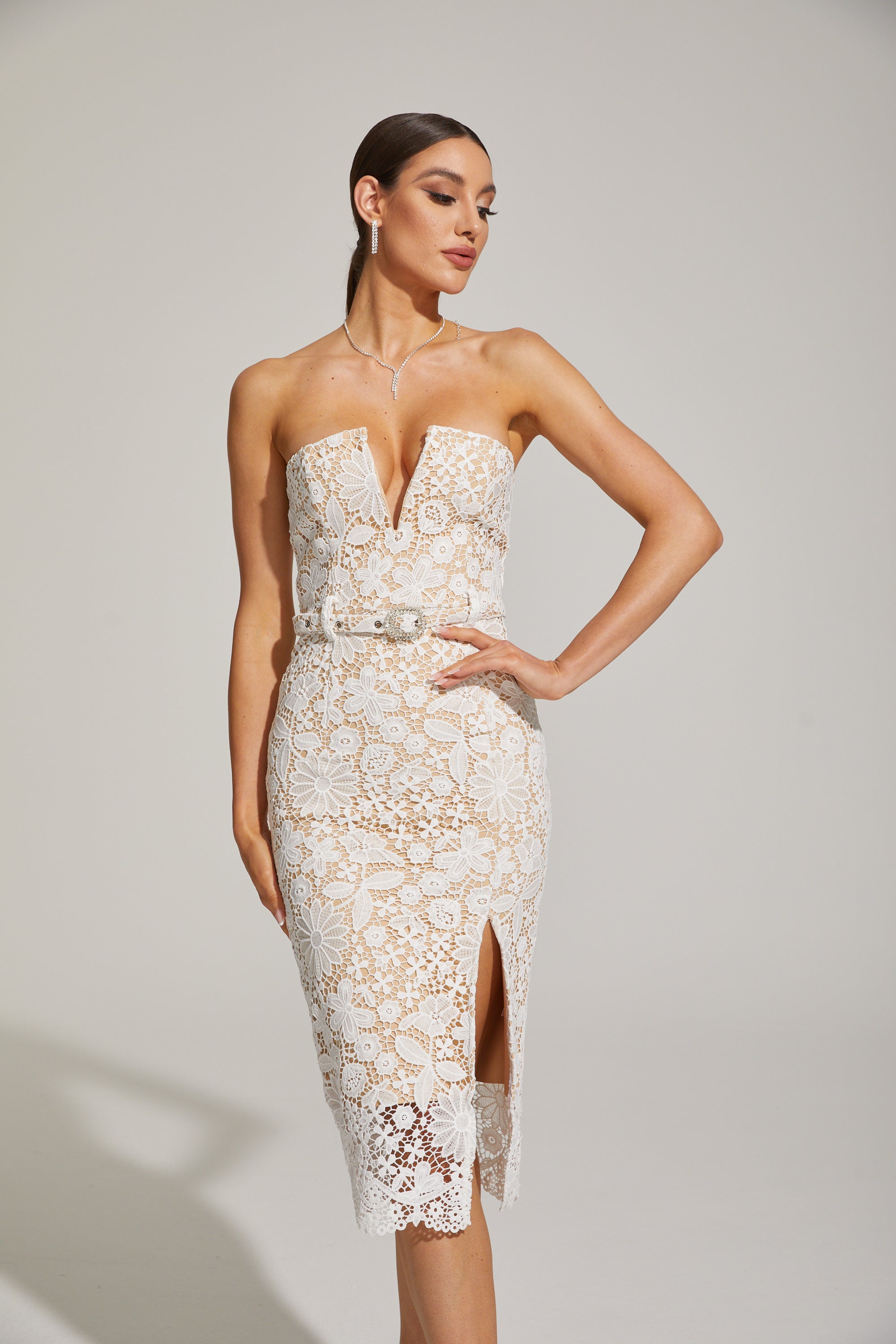 Arielle Dantel Straplez Midi Elbise