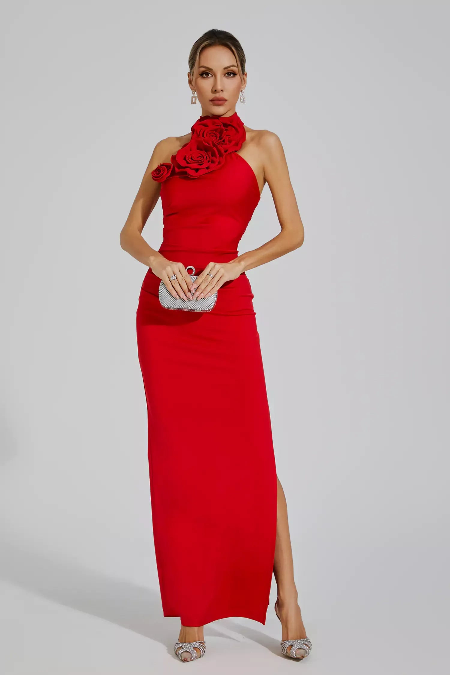 Natalie Siyah Çiçekli Fırfırlı Halter Maxi Elbisesi