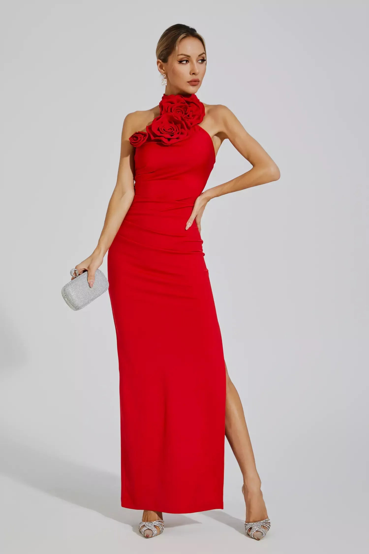 Natalie Siyah Çiçekli Fırfırlı Halter Maxi Elbisesi