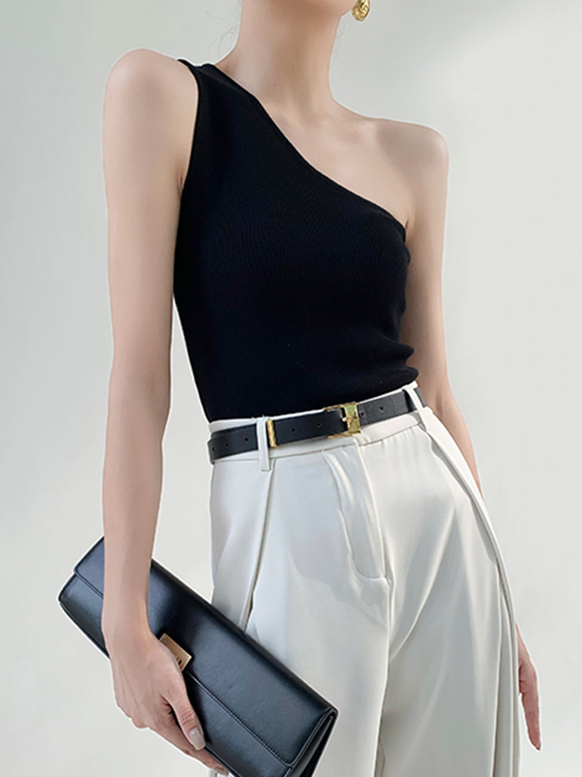 Asimetrik Yaka Tek Omuzlu Bluz