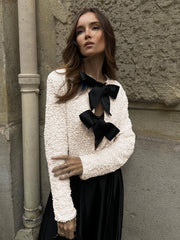 Simli Kadife Fiyonk Detaylı Ceket