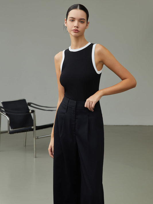 Bir Milyon Değerinde Kontrast Kesimli Tank Top
