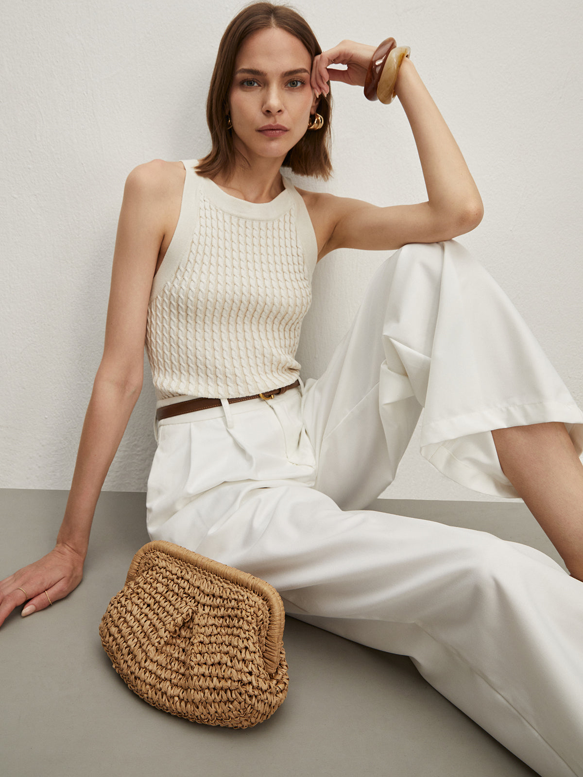 Düz Yuvarlak Yaka Süveter