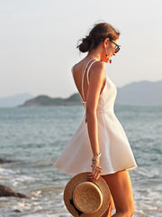 Çapraz Sırtı Açık Kısa Elbise