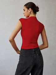 Yüksek Yaka Kısa Kollu Tişört