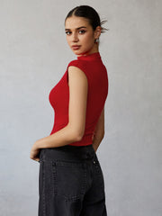 Yüksek Yaka Kısa Kollu Tişört