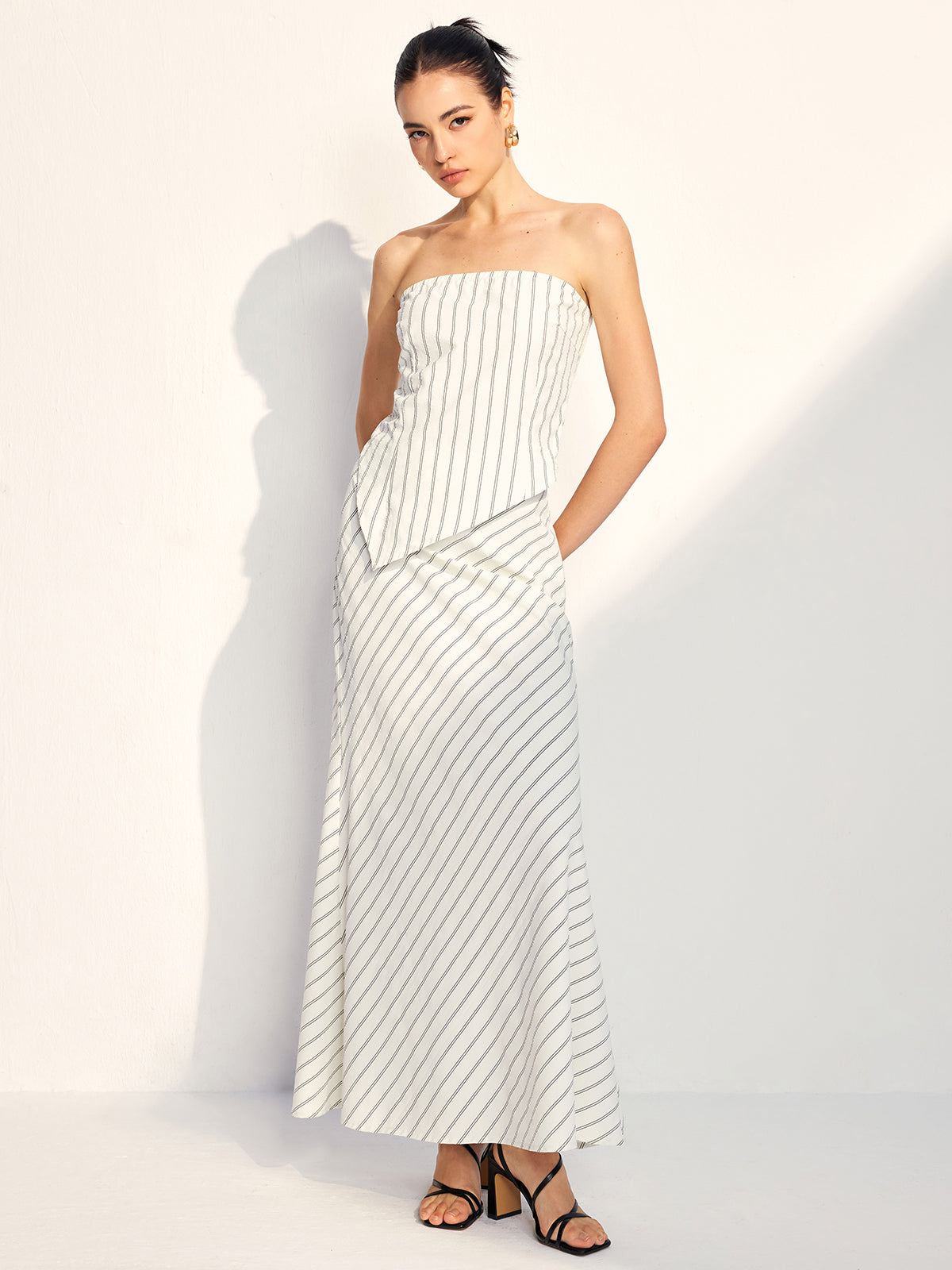 Asimetrik Çizgili Boru Etek Takımı