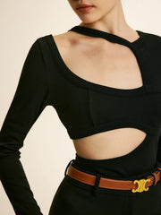 Kesik Detaylı Düz Tişört