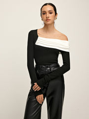 Omuz Açık Parçalı Desenli Pileli Tişört