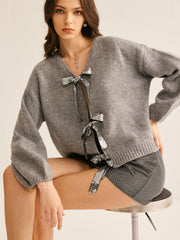 V Yaka Fiyonk Bağlamalı Hırka