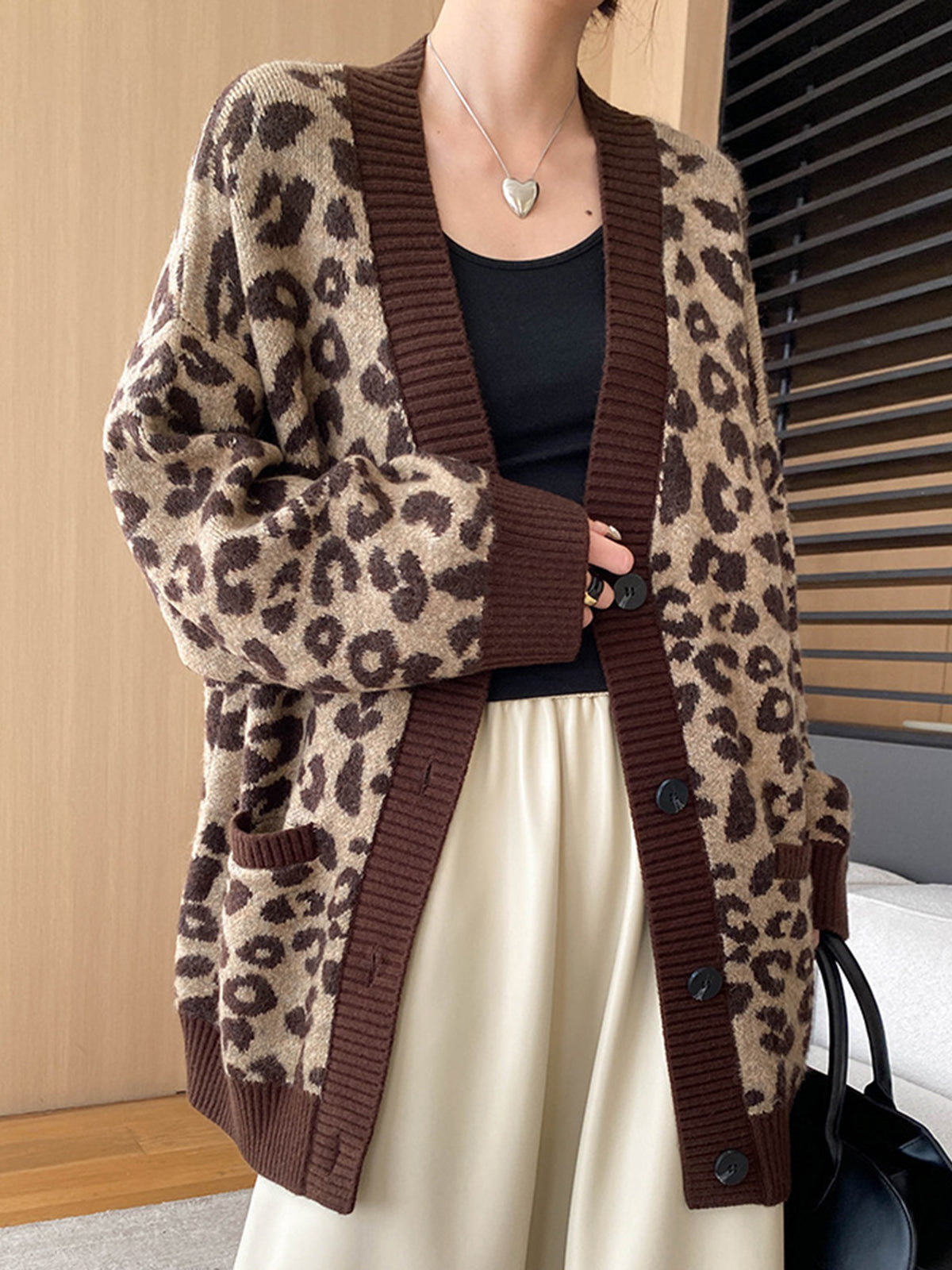 Leopar Desenli Kontrast Dikişli Hırka