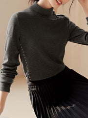 Ribanalı Boğazlı Nakışlı Tişört