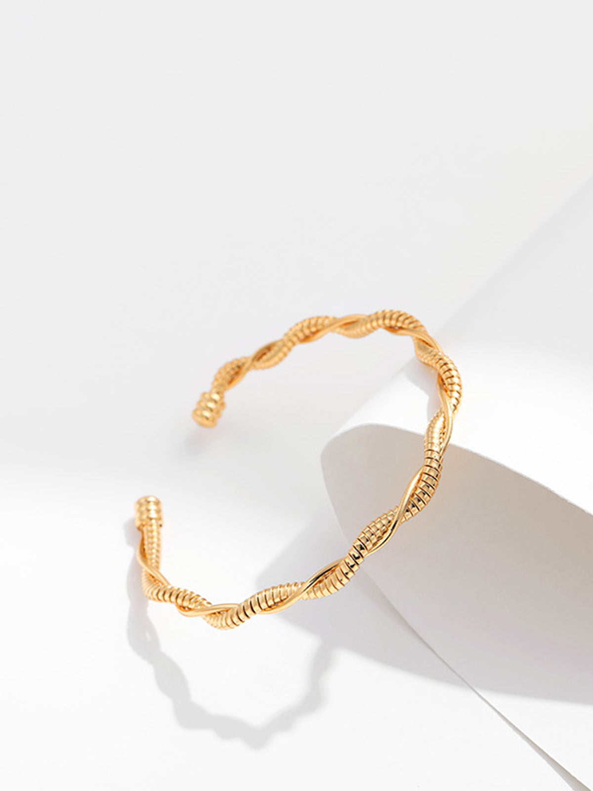 Minimalist Twist Açık Bileklik