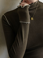 Dalga Kesimli Dar Tişört