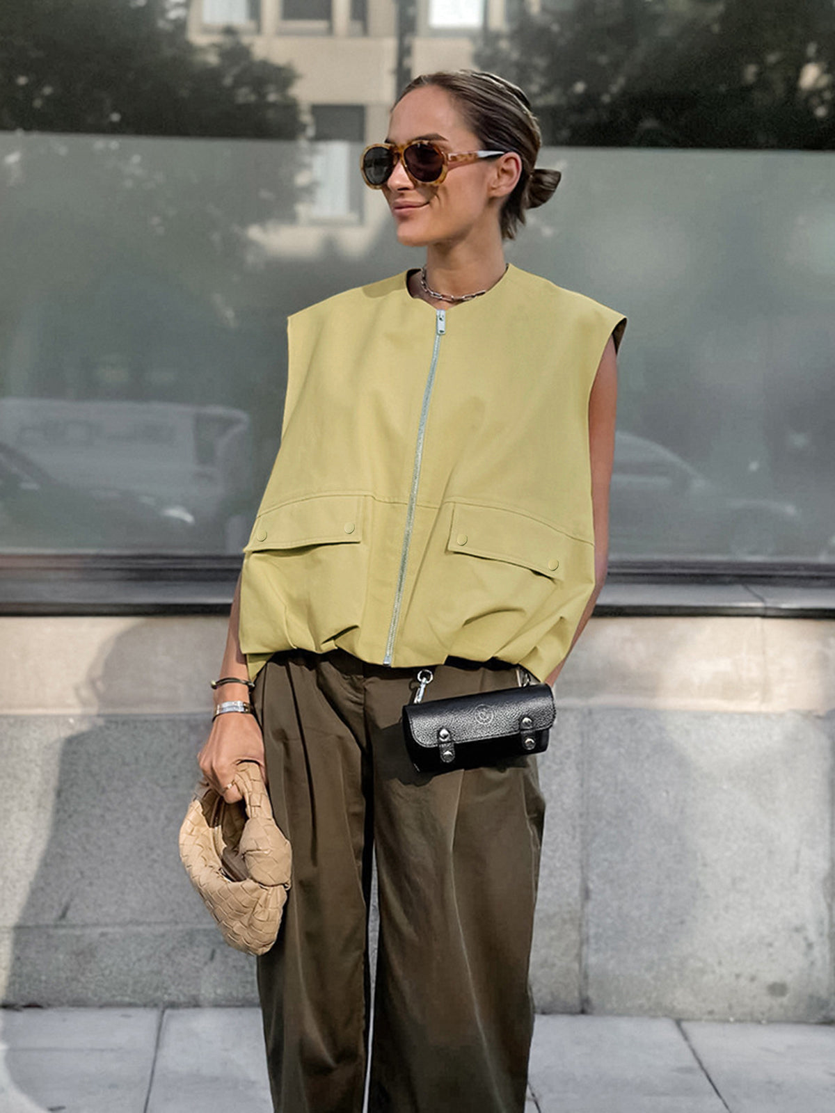 Eğlence Sokağı Kolsuz Yelek