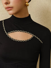 Kontrast Kenarlı Kesim Detaylı Üst