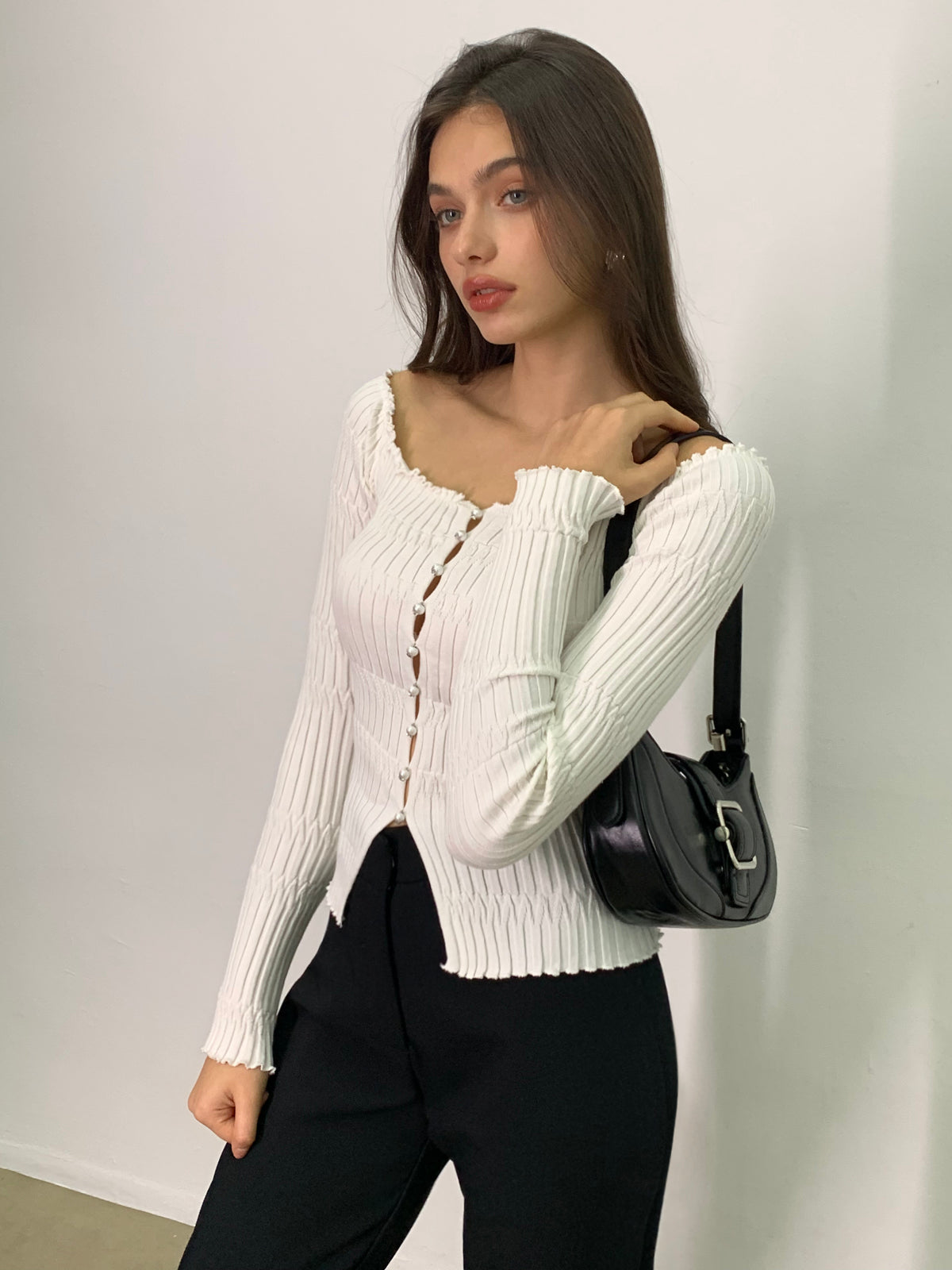 Askısız Marul Kenarlı Kıvrımlı Hırka