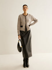 Çok Amaçlı Kontrast Kenarlı Düğmeli Hırka