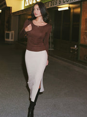 Arka Bölmeli Dar Kesim Tişört