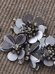 Asimetrik Boncuklu Triko Üst