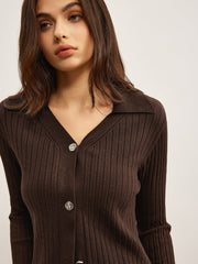 Şık Esnek Düğmeli Örgü Hırka