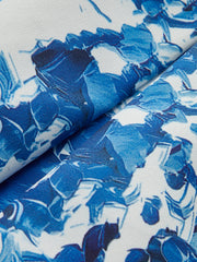 Çiçek Desenli Bağcıklı Kalp Yaka Elbisesi