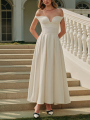 Asimetrik Kalp Yaka Pileli Elbise