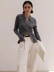 Düşük Yakalı Dar Kesim Kaban