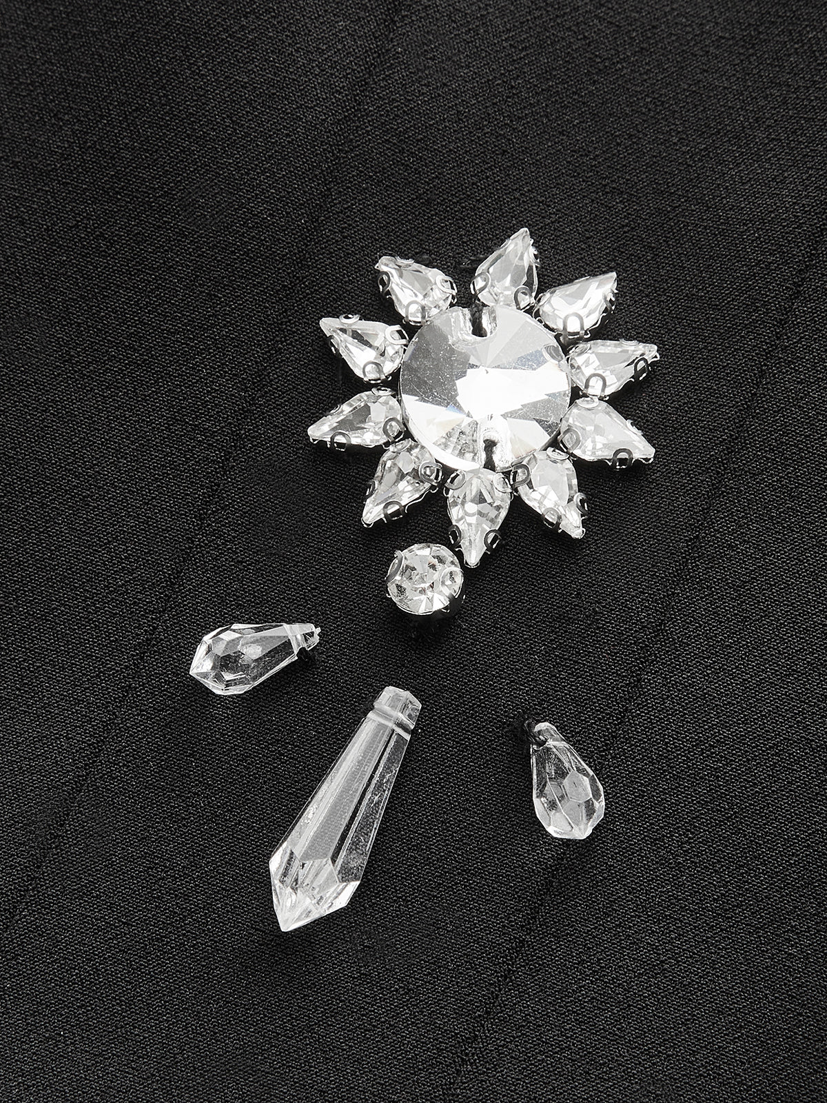 Çiçekli Kristal Detaylı Arka Fermuarlı Üst