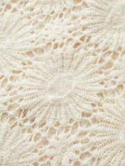 Çiçekli Tığ İşi Düğmeli Hırka