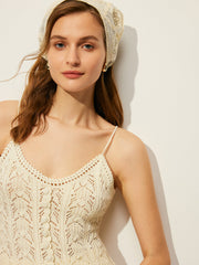 Dekoratif Düğmeli Tığ Örgü Yelek