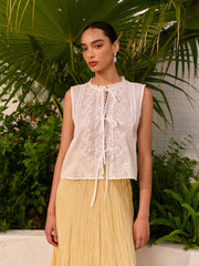 Kravat Yakalı Nakışlı Dantel Bluz