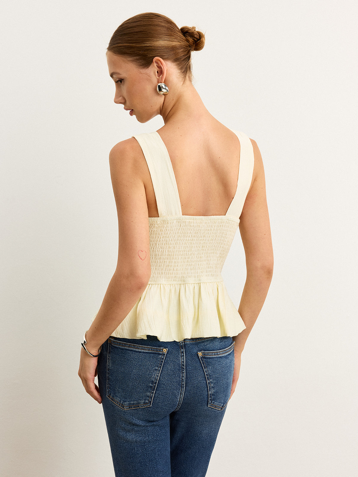 Peplum Etek Ucunda Fiyonk Detaylı Büzgülü Üst