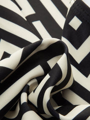 Geometrik Desenli İki Parçalı Mayo Takımı