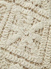 Düğmeli Önde Olan Tığ Örgü Yelek