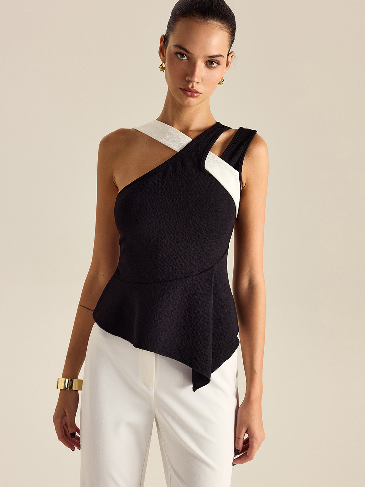 Asimetrik Peplum Üst