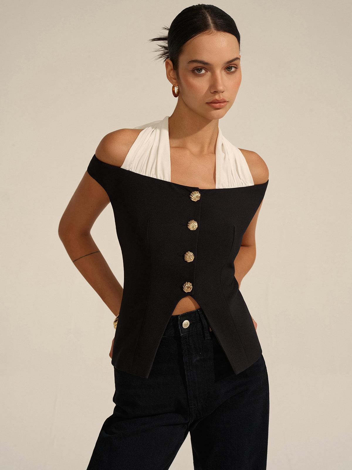 Asimetrik Askılı V Yaka Bluz