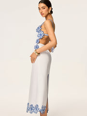 Arka Fiyonklu Çiçek Nakışlı Maxi Elbise